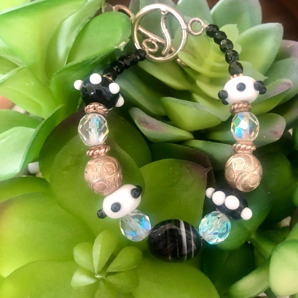Silver lamp work bead bracelet - Picture 2 of 7
